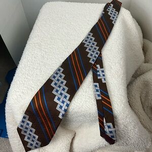 Florentino Geometric Pattern Brown Tie